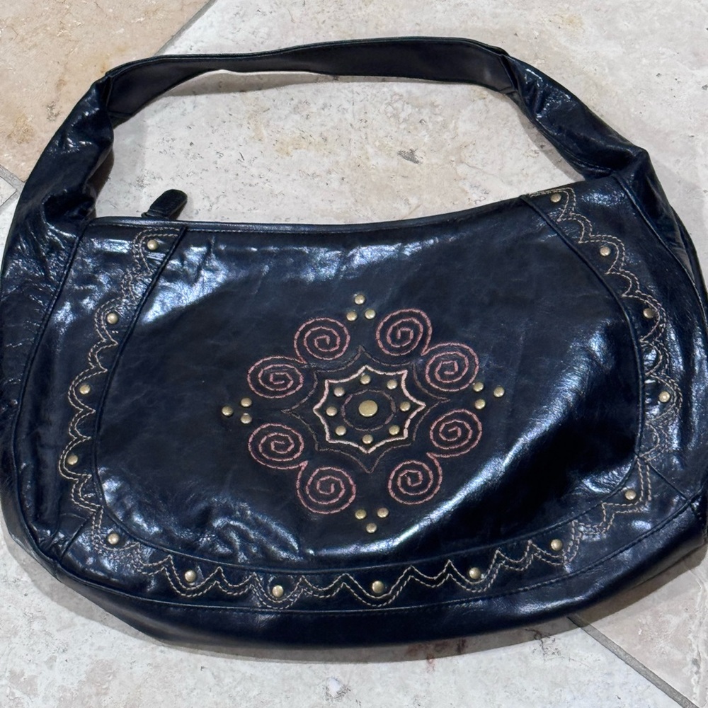Peck & Peck Black Leather Embroidered Women's Bag